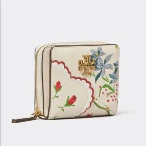 Tory Burch Kira Mixed-Floral Bi-Fold Wallet
